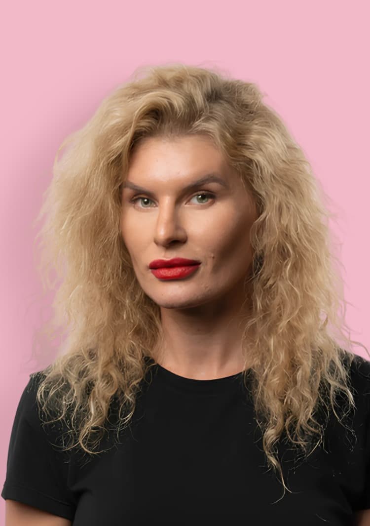 Mari S.